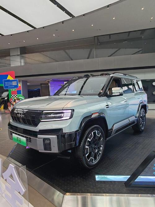 惠州128比亚迪方程豹硬派越野的爆款，英菲尼迪35周年与你共成长